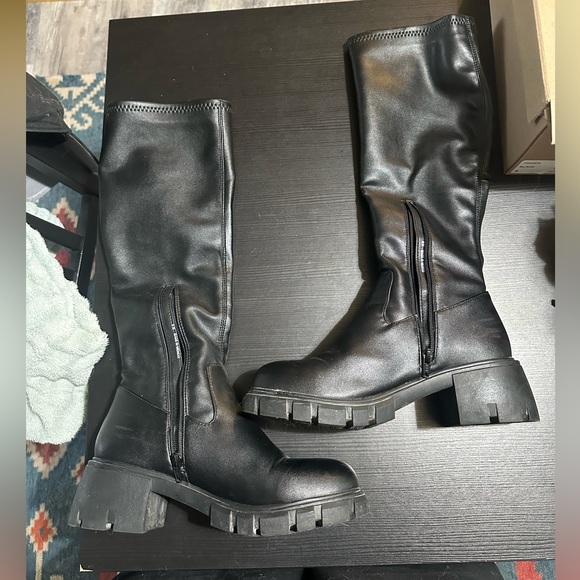 Knee high size 9 Steve Madden boots - Picture 2 of 6